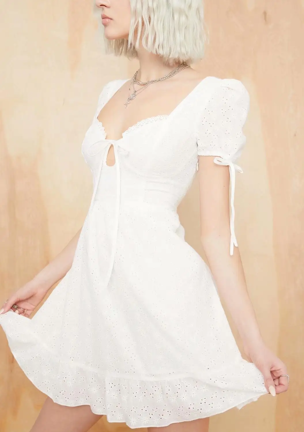 Mood suvine kleit naiste lühikesed varrukad lukuga puuvillased tikandid tahke vintage prantsuse valge mini kleit femme vestidos