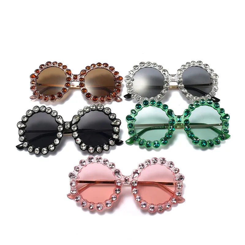 Uus Diamond Ring Päikeseprillid Naistele Brändi Disainer Roheline Must Roosa Mood Raamiga päikeseprillid Metallist Lill Tüdruk Kingitus UV400