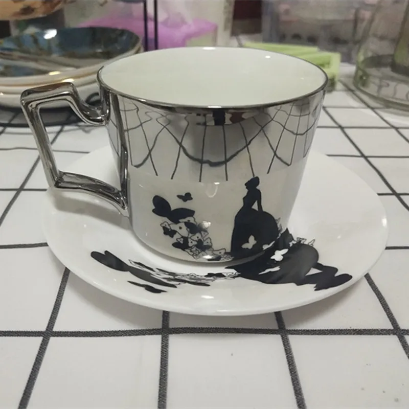 Kuum!! Uusim Luu Hiina Peegeldus cup Cartoon Kass anamorphic cup Tiiger kruus Peegel Kogumise Hommikusöök vee pudel kingitus