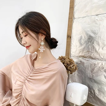 2020-korea, Uus Disain, Mood Ehteid Liialdatud Valged Lilled Kristall Kõrvarõngad Suvel Stiilis Puhkust Pool Kõrvarõngad naistele