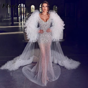 Beaded Pulm Kleidid Pikkade Rongi Kohandatud 2020 Vestido De Noiva Saudi Araabia Ametlik Pruudi Hommikumantlid Dubai Crystal Pruut Kleit