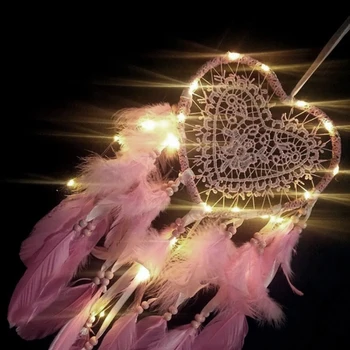 Romantiline LED Dream Catcher koos Sulg Armastus Südames Dreamcatcher Öö Valguses Kodus voodi kõrval Seina Riputamise Kodu Kaunistamiseks