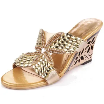 Uus 2018 naiste varbavahed Kuum sandaalid mood Bling sussid suvel naiste korterid kingad naine Diamond stiilis sandaalid