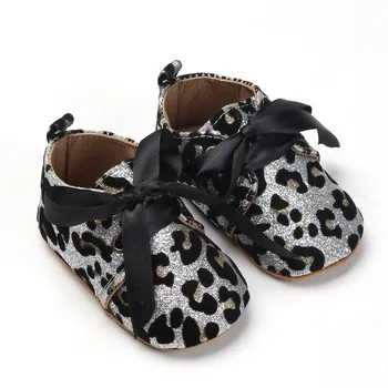 Uus Glitter beebi Tüdrukute kingad Esimene jalutajad Võrevoodi kingad Vastsündinud Beebi Litrid boot soft ainus Leopard Beebi pits-up vibu kingad